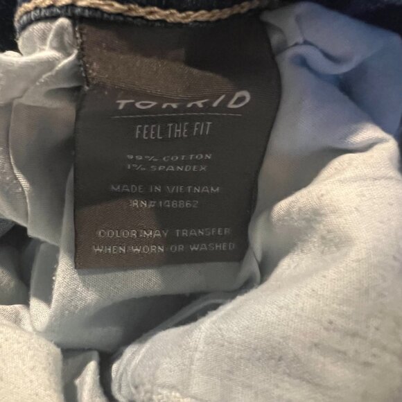 Torrid Boyfriend Straight Jeans With Ripped Details Vintage Stretch 20T - Picture 5 of 5